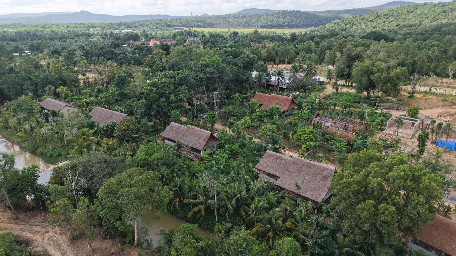 Hillside Retreat, Rivora Retreat